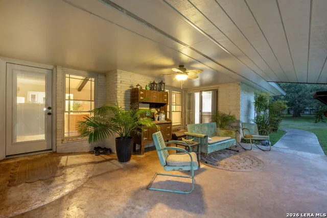 9532 WINDWOOD DR Boerne, TX 78006