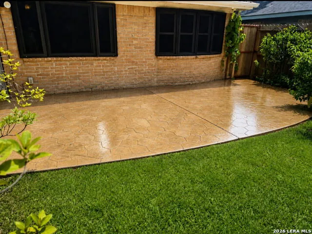 907 REDWAY LN Houston, TX 77062