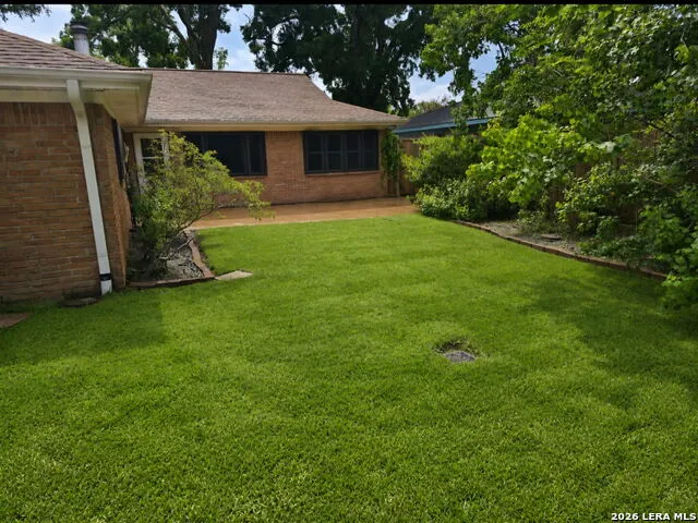 907 REDWAY LN Houston, TX 77062