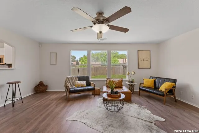 3445 Whisper Blf Schertz, TX 78108