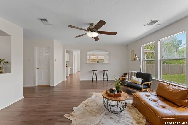 3445 Whisper Blf Schertz, TX 78108