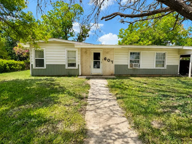 607 CONWAY DR San Marcos, TX 78666