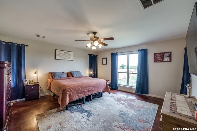 2259 County Road 325 Sabinal, TX 78881