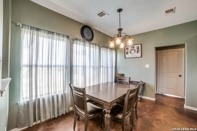 2259 County Road 325 Sabinal, TX 78881
