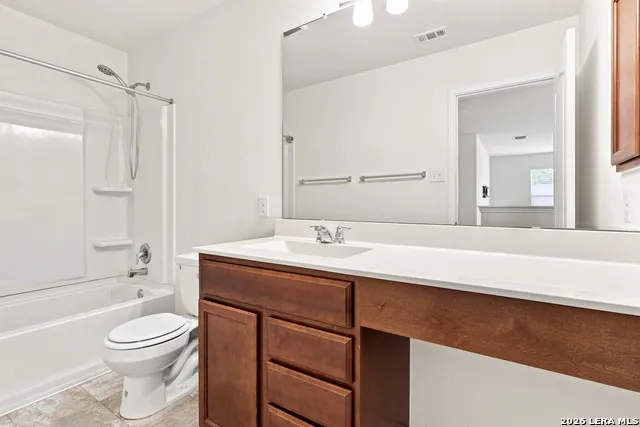 7954 HANGING BR San Antonio, TX 78253