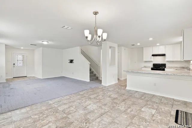 7954 HANGING BR San Antonio, TX 78253