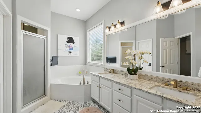 212 Wentworth Spring Branch, TX 78070