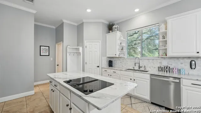 212 Wentworth Spring Branch, TX 78070