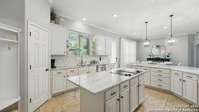 212 Wentworth Spring Branch, TX 78070