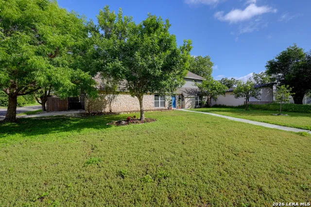 827 Briarcliff Dr San Antonio, TX 78213