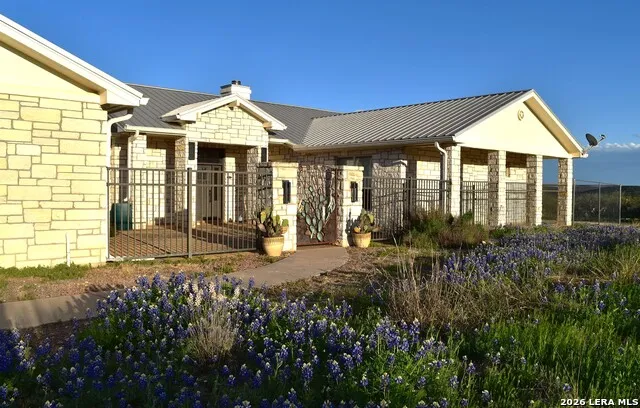 256 Persimmon Point Mason, TX 76856