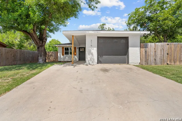 316 George Kerrville, TX 78028