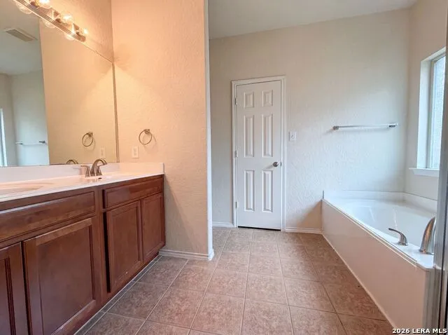 3133 Muntjac Schertz, TX 78154