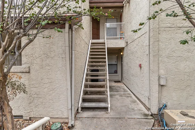 5322 MEDICAL DR #B-203 San Antonio, TX 78240