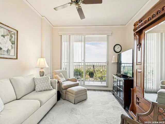 1 Towers Park Ln #1604 San Antonio, TX 78209