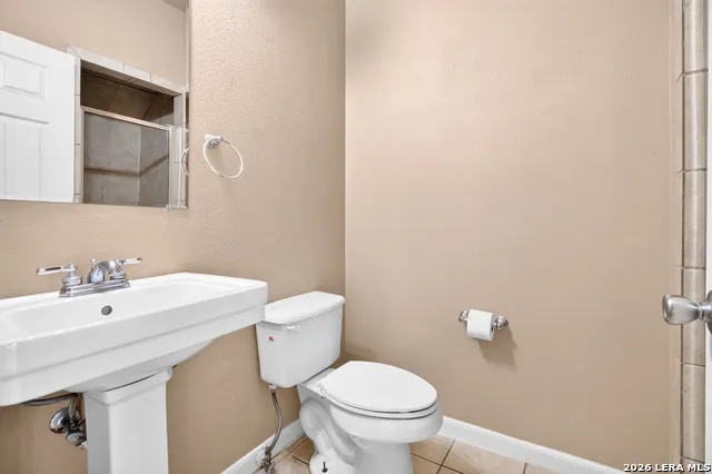36 CHAPEL HILL CIR #36 San Antonio, TX 78240