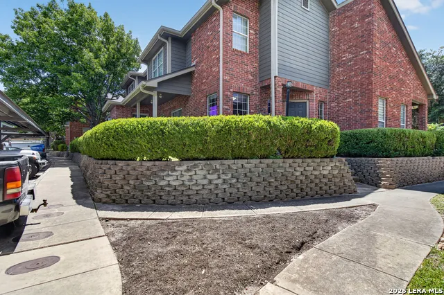 36 CHAPEL HILL CIR #36 San Antonio, TX 78240