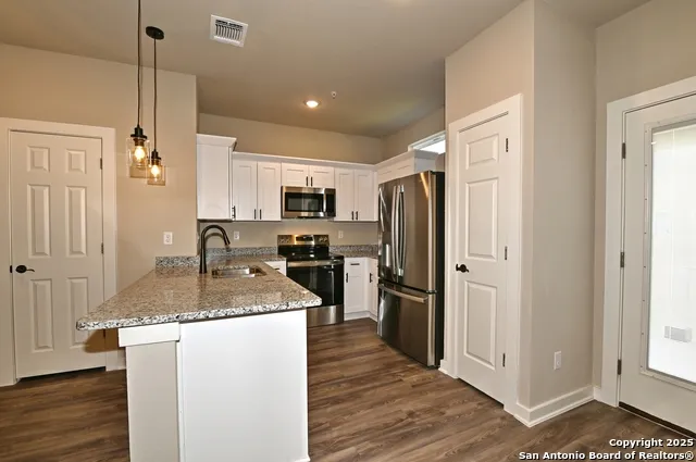 11322 Clearmine San Antonio, TX 78224