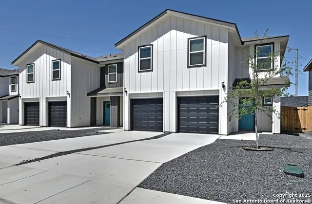 11322 Clearmine San Antonio, TX 78224
