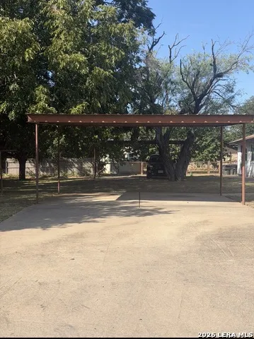 1405 CROCKETT ST Fredericksburg, TX 78624