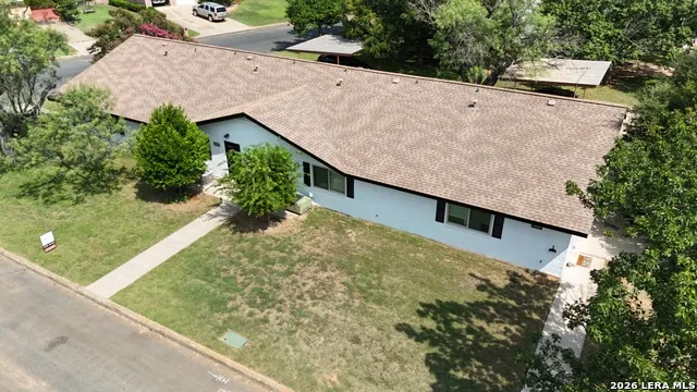 1405 CROCKETT ST Fredericksburg, TX 78624