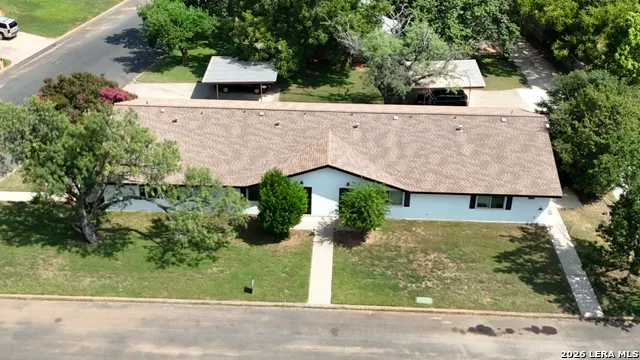 1405 CROCKETT ST Fredericksburg, TX 78624