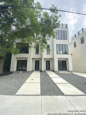 218 Pinckney St San Antonio, TX 78209