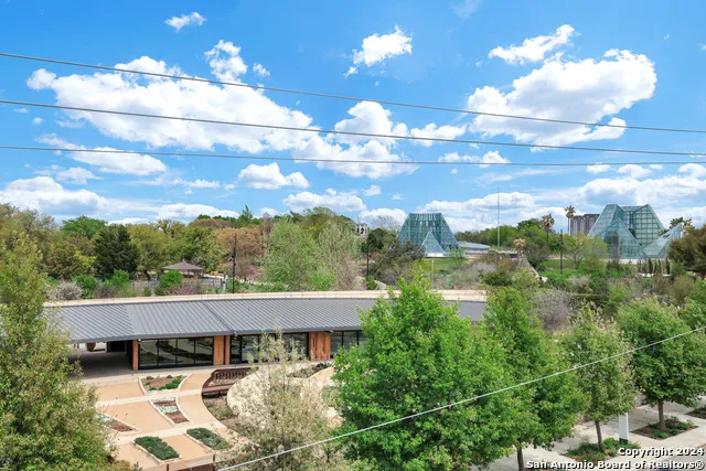 218 Pinckney St San Antonio, TX 78209