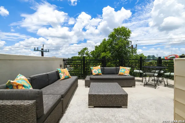 218 Pinckney St San Antonio, TX 78209
