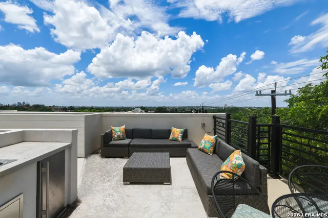 218 Pinckney St San Antonio, TX 78209