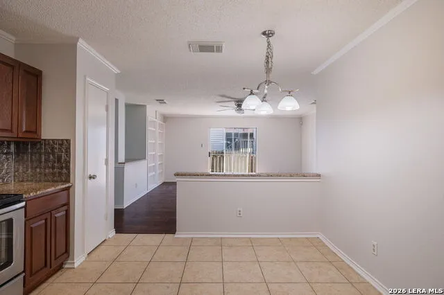 7025 Tourant San Antonio, TX 78240