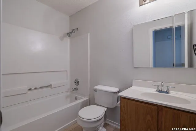7025 Tourant San Antonio, TX 78240