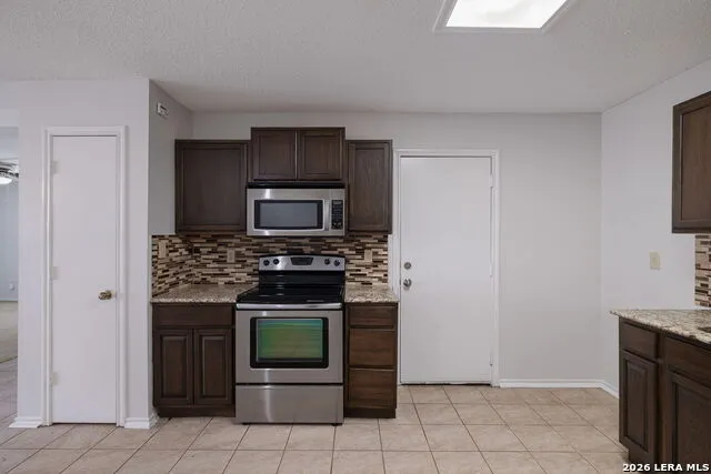 7025 Tourant San Antonio, TX 78240