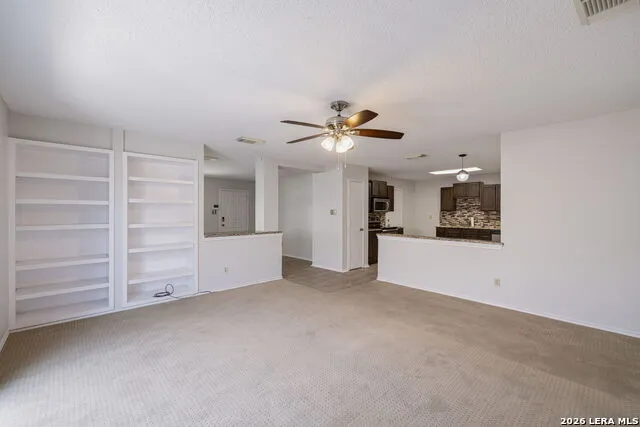 7025 Tourant San Antonio, TX 78240