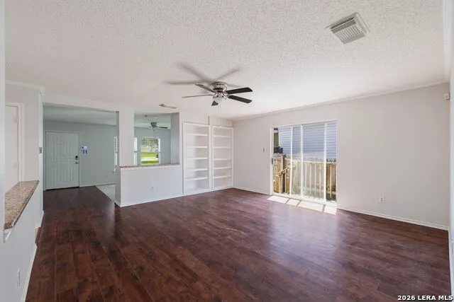 7025 Tourant San Antonio, TX 78240