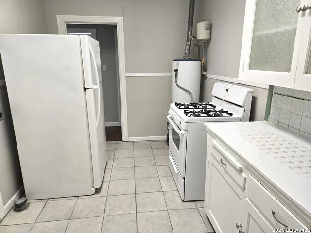2236 Interstate 35 San Antonio, TX 78208