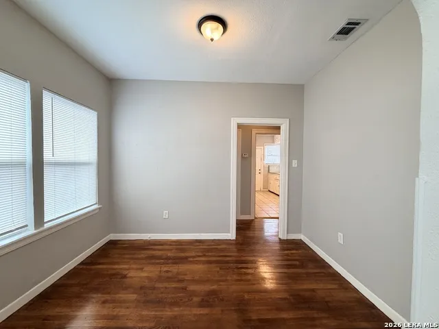 2236 Interstate 35 San Antonio, TX 78208