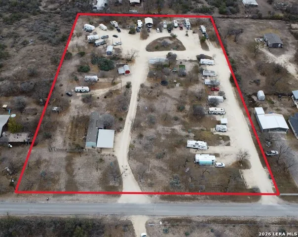 1574 WESTWARD TRL Uvalde, TX 78801