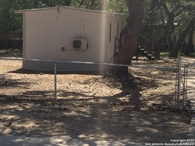 25315 Lynda Sue San Antonio, TX 78257
