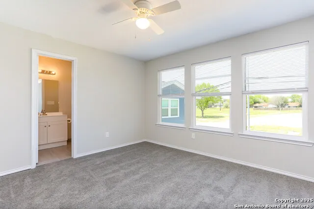 6922 Crestway Rd San Antonio, TX 78239