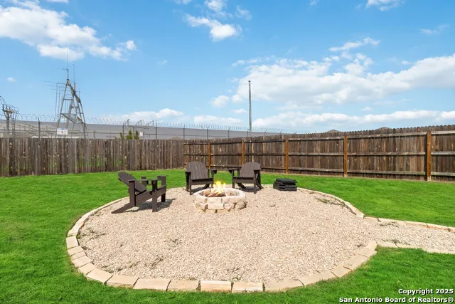3417-3419 Lindsay Lane Seguin, TX 78155