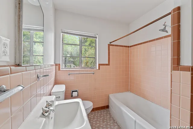 417 W Gramercy Place San Antonio, TX 78212
