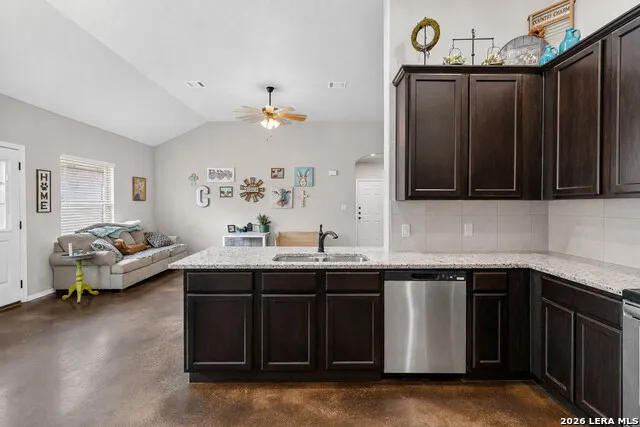 1125/1127 Stanley Way Seguin, TX 78155