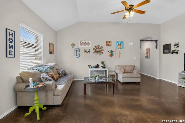 1125/1127 Stanley Way Seguin, TX 78155