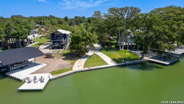 152 Lakeside Seguin, TX 78155