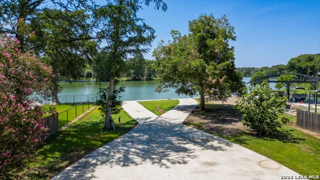 152 Lakeside Seguin, TX 78155