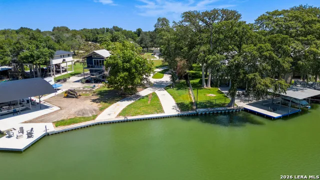152 Lakeside Seguin, TX 78155