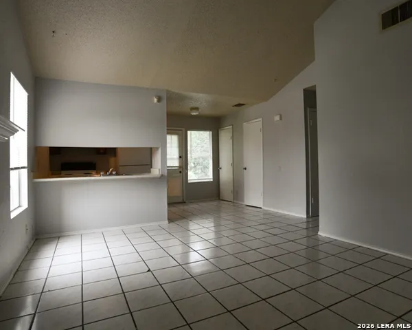 5529 Lochmoor Unit 2 San Antonio, TX 78244