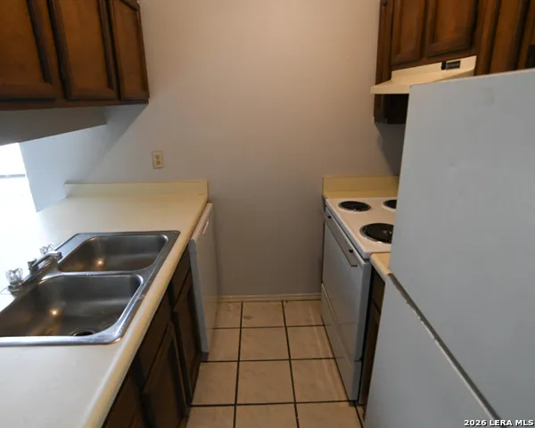 5529 Lochmoor Unit 2 San Antonio, TX 78244