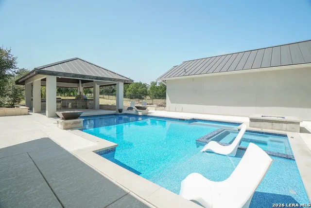 922 Maximino Ridge Bulverde, TX 78163